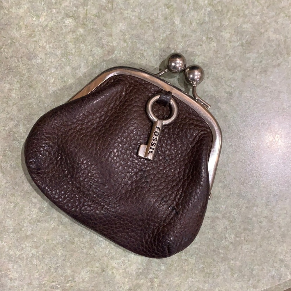 Fossil change purse
